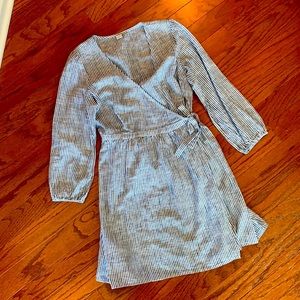 Old navy linen long sleeve wrap dress